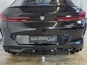 BMW X6 M Competition B&W Panorama