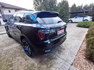 Lynk&Co 01 1.5T PHEV 261cp