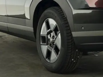 HYUNDAI SANTA FE HEV INTRO 4WD AT VOLL LED 360 GRAD KAME