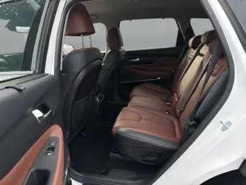 HYUNDAI SANTA FE 1 6 T-GDI PHEV Prime LED LEDER NAVI