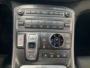 HYUNDAI Santa Fe 1.6 T-GDI Prime Plug-In Hybrid 4WD SEVE