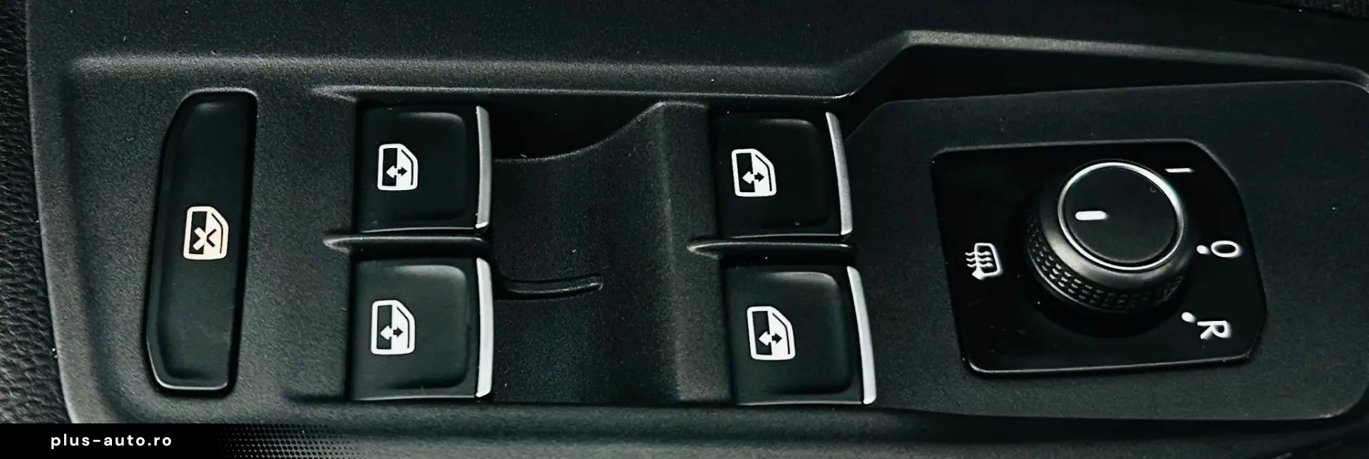 VOLKSWAGEN TIGUAN 2017 2.0D E6 4X4 Garantie 12 Luni Rate Ava