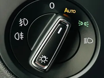 VOLKSWAGEN TIGUAN 2017 2.0D E6 4X4 Garantie 12 Luni Rate Ava