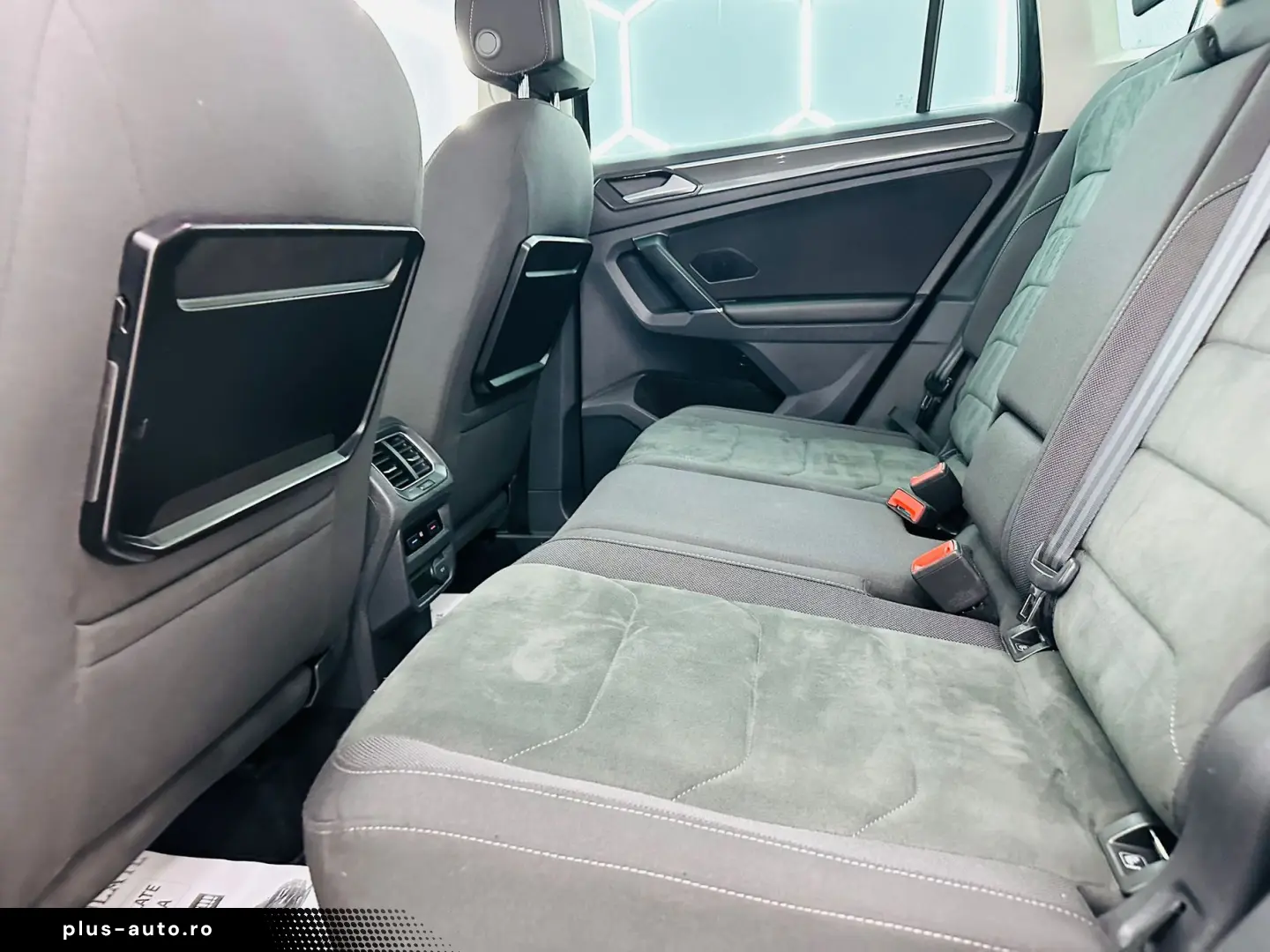 VOLKSWAGEN TIGUAN 2017 2.0D E6 4X4 Garantie 12 Luni Rate Ava