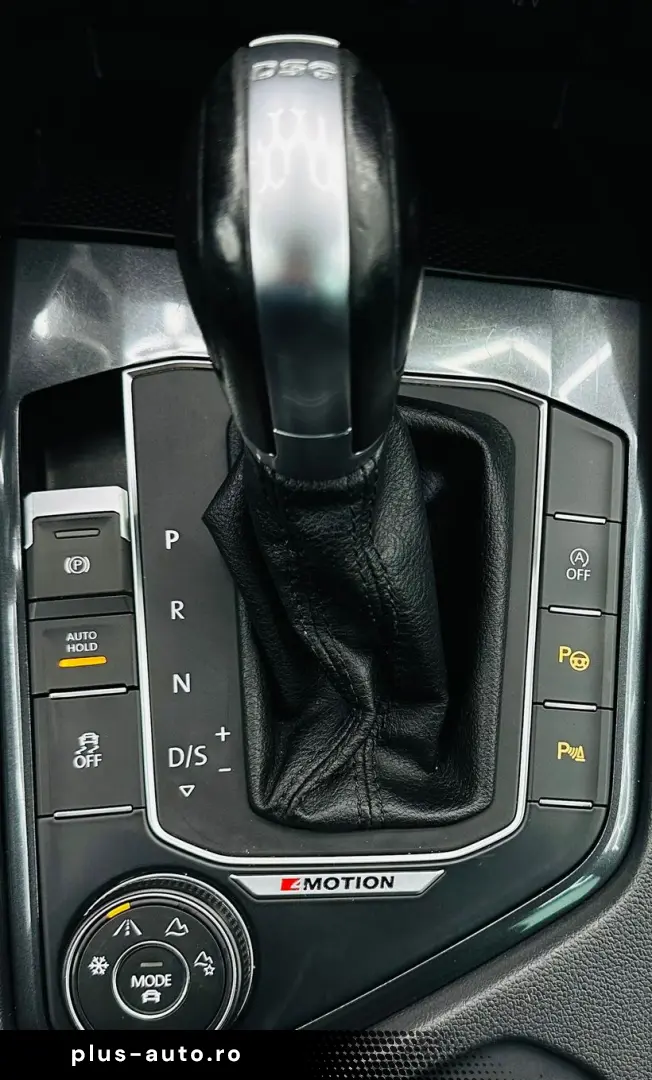 VOLKSWAGEN TIGUAN 2017 2.0D E6 4X4 Garantie 12 Luni Rate Ava