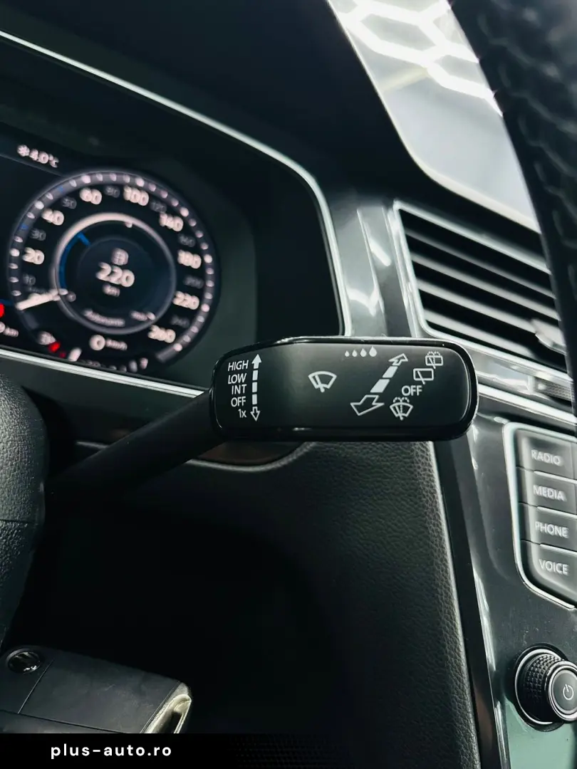 VOLKSWAGEN TIGUAN 2017 2.0D E6 4X4 Garantie 12 Luni Rate Ava