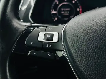 VOLKSWAGEN TIGUAN 2017 2.0D E6 4X4 Garantie 12 Luni Rate Ava