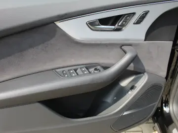 Audi SQ8 PI TFSI quattro