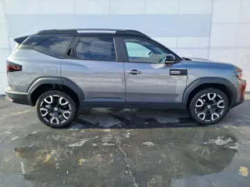 DACIA BIGSTER 1.8 Hybrid 155 Journey