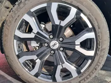 DACIA BIGSTER 1.8 Hybrid 155 Journey