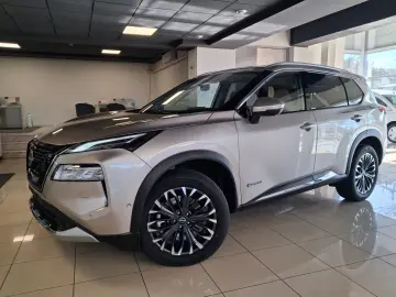 Nissan X-Trail Hibrid 4x4 Nou