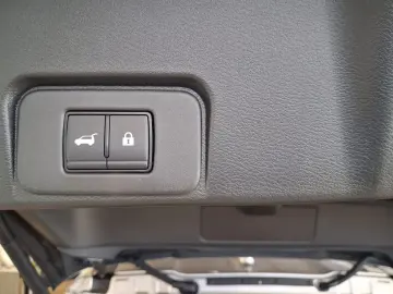 Nissan X-Trail Hibrid 4x4 Nou