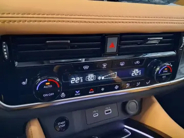 Nissan X-Trail Hibrid 4x4 Nou