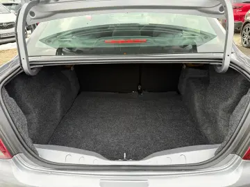 Peugeot 301 Allure Stt Eat6 1.5 Bluehdi 99cp