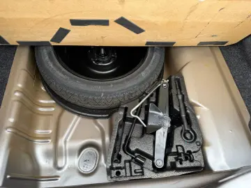 Peugeot 301 Allure Stt Eat6 1.5 Bluehdi 99cp