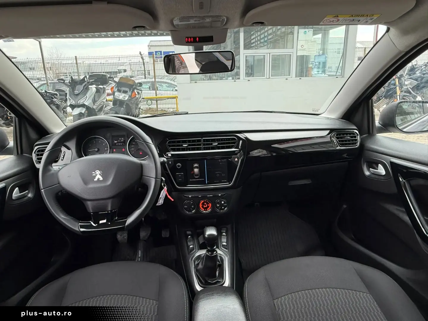 Peugeot 301 Allure Stt Eat6 1.5 Bluehdi 99cp