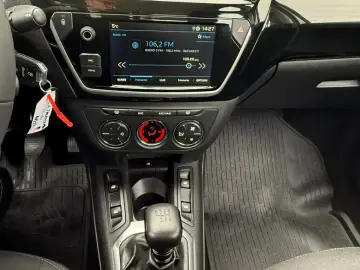 Peugeot 301 Allure Stt Eat6 1.5 Bluehdi 99cp