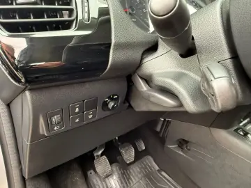 Peugeot 301 Allure Stt Eat6 1.5 Bluehdi 99cp