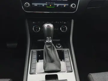 Skoda Superb Gen-Iii-2015