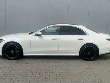 Mercedes-Benz S400