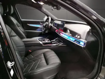 BMW Seria 7 750 e xDrive   M Sportpaket