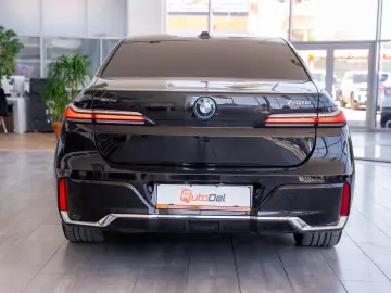 BMW Seria 7 750 e xDrive   M Sportpaket