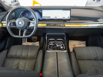 BMW Seria 7 750 e xDrive   M Sportpaket