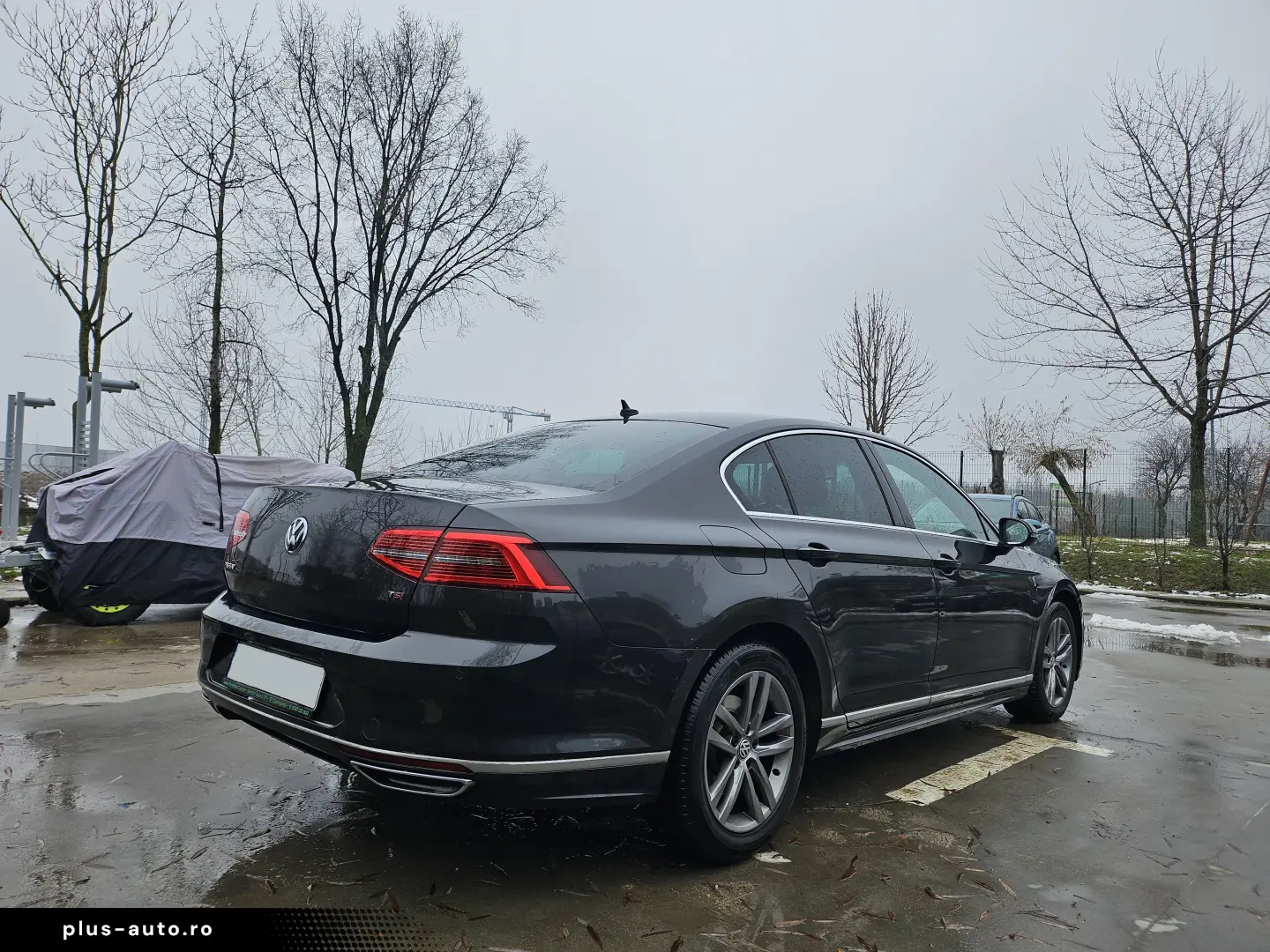 VW Passat 1.4 TSI Highline Bussines cu pachet R-line