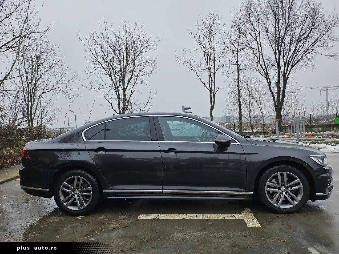 VW Passat 1.4 TSI Highline Bussines cu pachet R-line