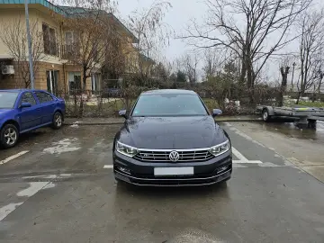VW Passat 1.4 TSI Highline Bussines cu pachet R-line