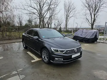 VW Passat 1.4 TSI Highline Bussines cu pachet R-line