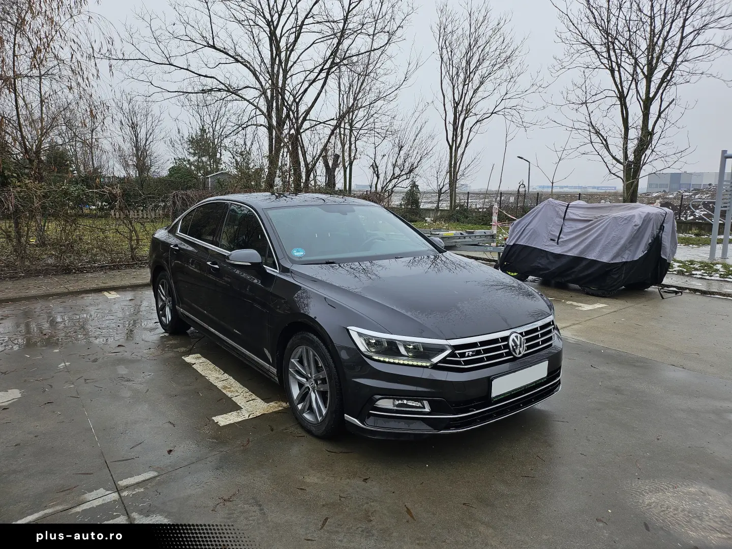 VW Passat 1.4 TSI Highline Bussines cu pachet R-line