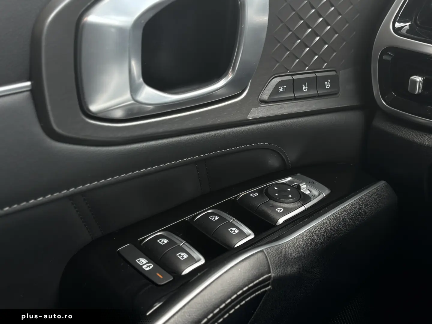 Kia Sorento 1.6 T-GDI HEV 6AT 4x4 7P Design