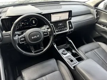 Kia Sorento 1.6 T-GDI HEV 6AT 4x4 7P Design