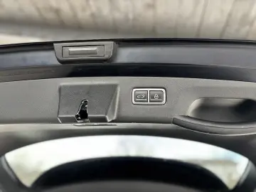 Kia Sorento 1.6 T-GDI HEV 6AT 4x4 7P Design