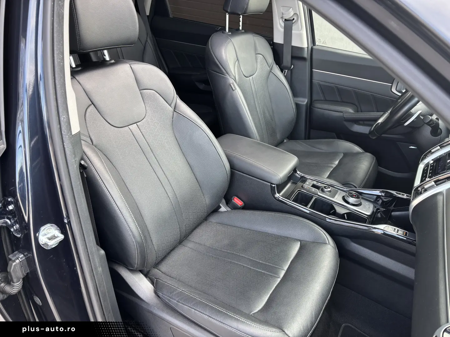 Kia Sorento 1.6 T-GDI HEV 6AT 4x4 7P Design