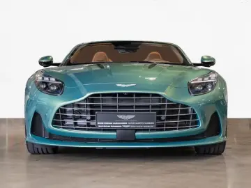 Aston Martin DB12 Volante