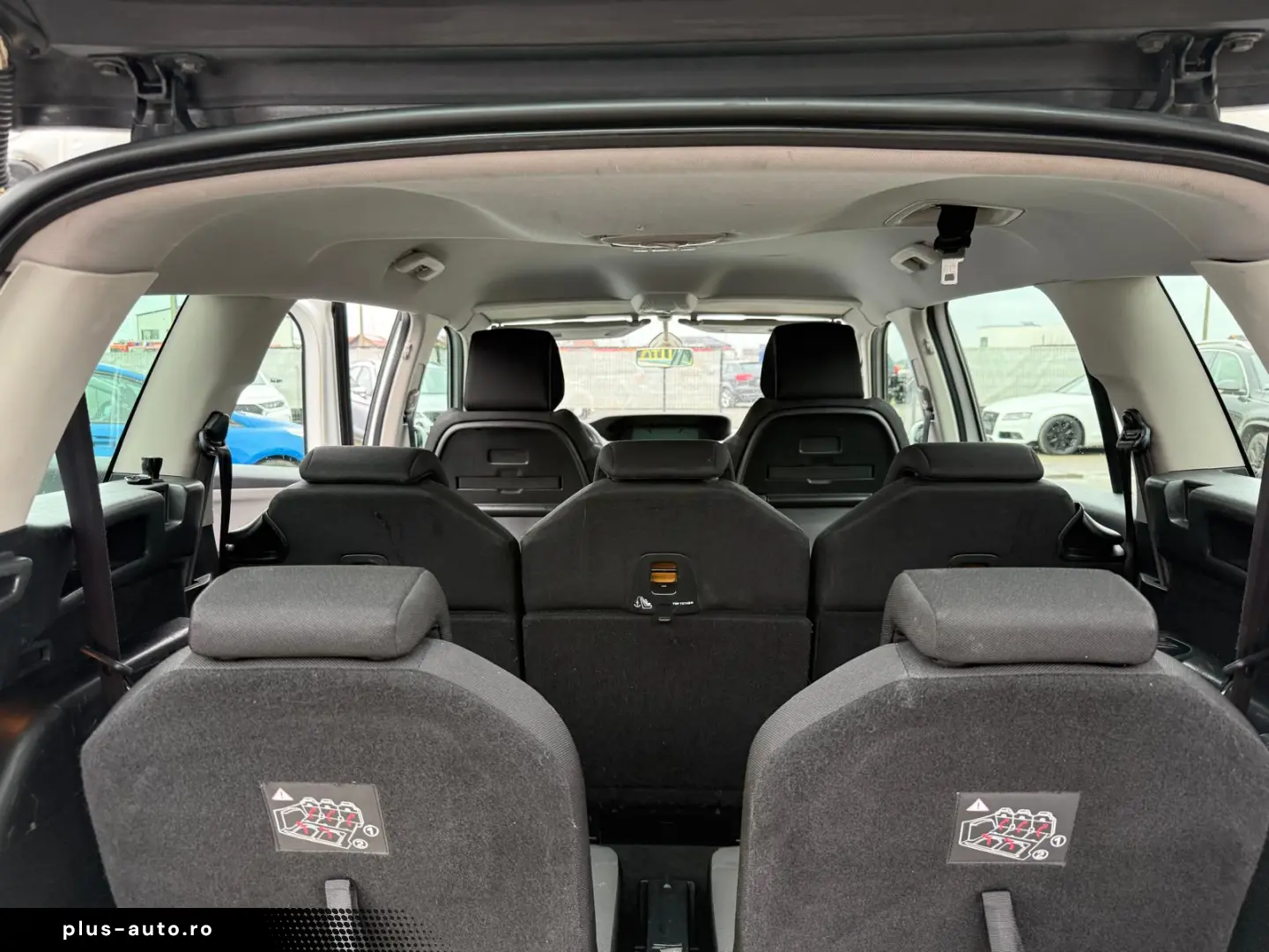 CITROEN C4     7 locuri