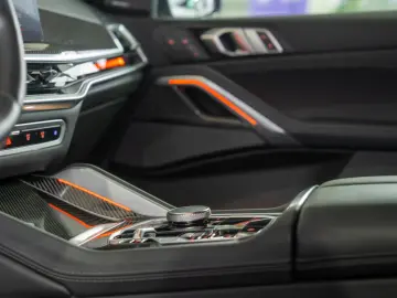 BMW X6 M M60i xDrive G06