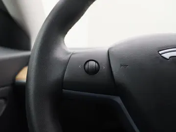 TESLA Model 3 Standard RWD Plus 93% SoH [ LFP ACCU AUT