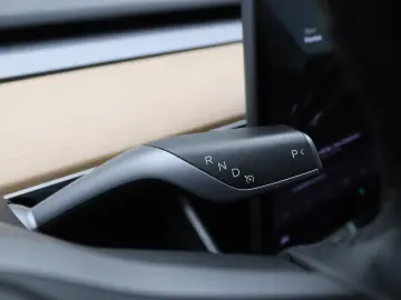 TESLA Model 3 Standard RWD Plus 93% SoH [ LFP ACCU AUT