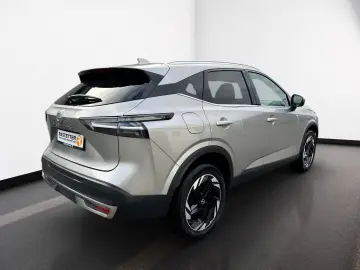 NISSAN Qashqai Xtronic n-connecta