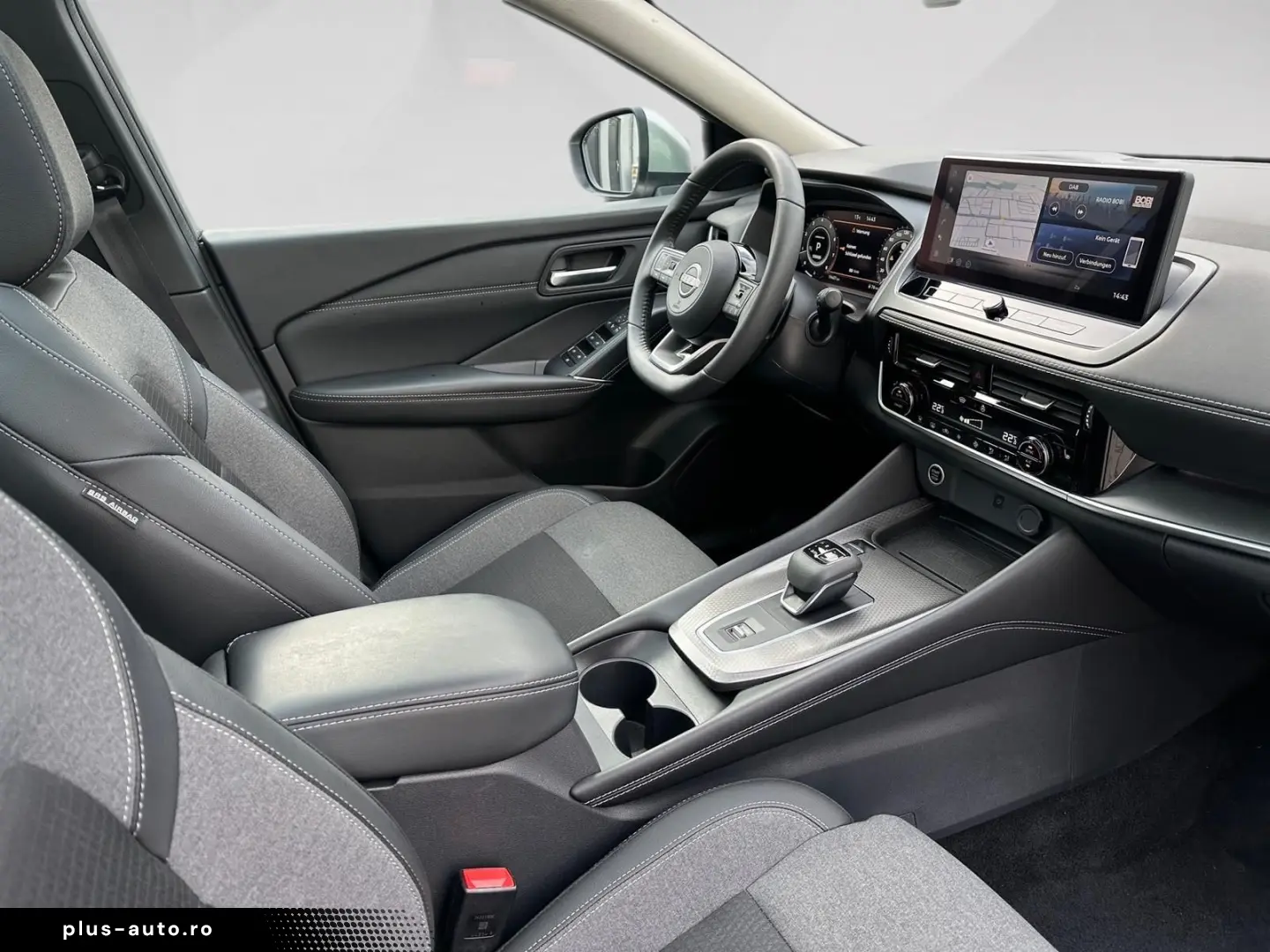 NISSAN Qashqai Xtronic n-connecta