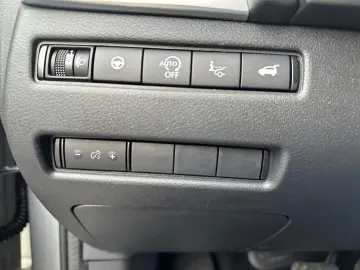 NISSAN Qashqai Xtronic n-connecta