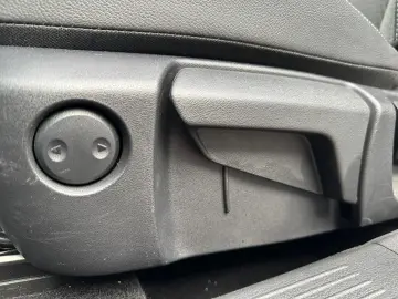 NISSAN Qashqai Xtronic n-connecta