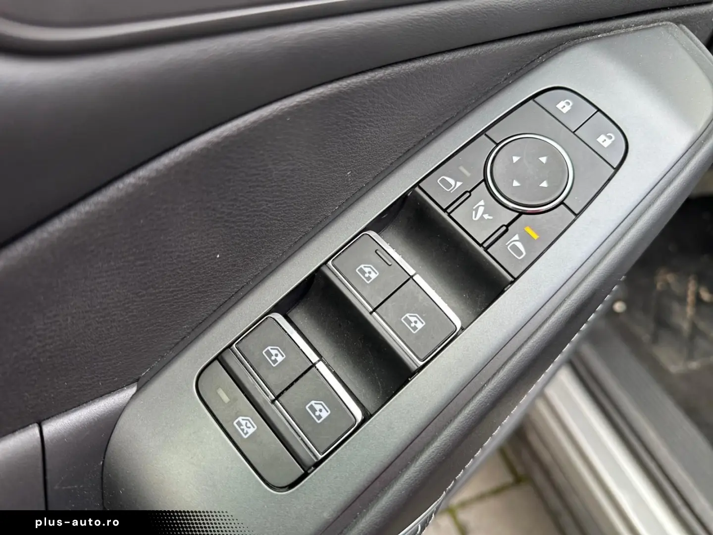 NISSAN Qashqai Xtronic n-connecta