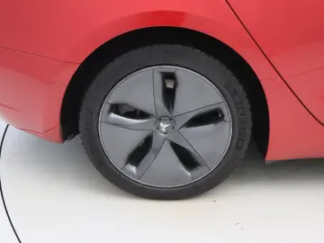TESLA Model 3 Standard RWD Plus 93% SoH [ LFP-ACCU AUT