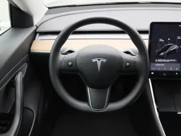 TESLA Model 3 Standard RWD Plus 94% SoH [ LFP ACCU AUT