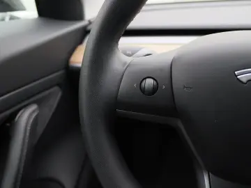 TESLA Model 3 Standard RWD Plus 94% SoH [ LFP ACCU AUT