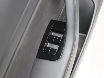 TESLA Model 3 Standard RWD Plus 94% SoH [ LFP ACCU AUT